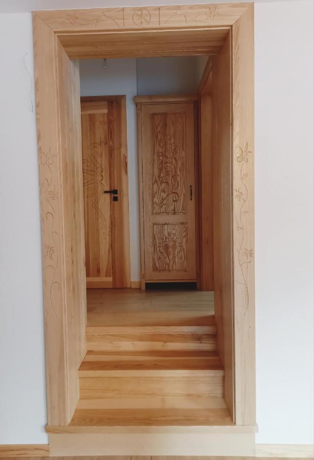 בית הארחה בוקוווינה טטז'אנסקה 	Babcia Goralka House מראה חיצוני תמונה